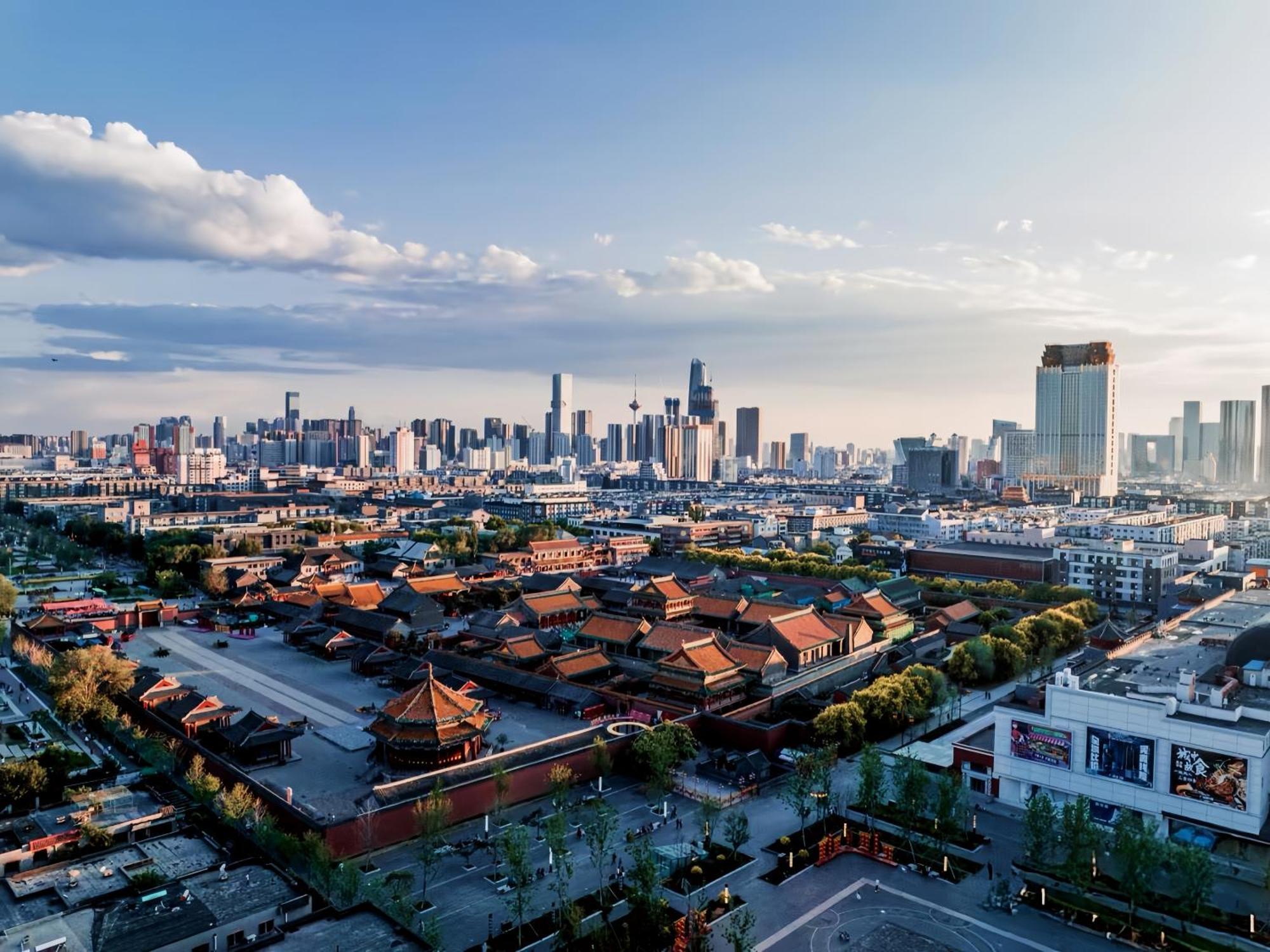 Dasein Youlan Hotel-Near The Forbidden City, Tiananmen Square, Guijie Street, Beihai Park, Jingshan Park, And Yonghe Temple Beijing Bagian luar foto
