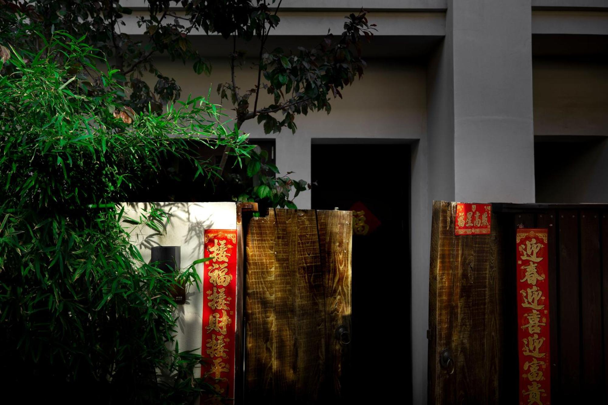 Dasein Youlan Hotel-Near The Forbidden City, Tiananmen Square, Guijie Street, Beihai Park, Jingshan Park, And Yonghe Temple Beijing Bagian luar foto