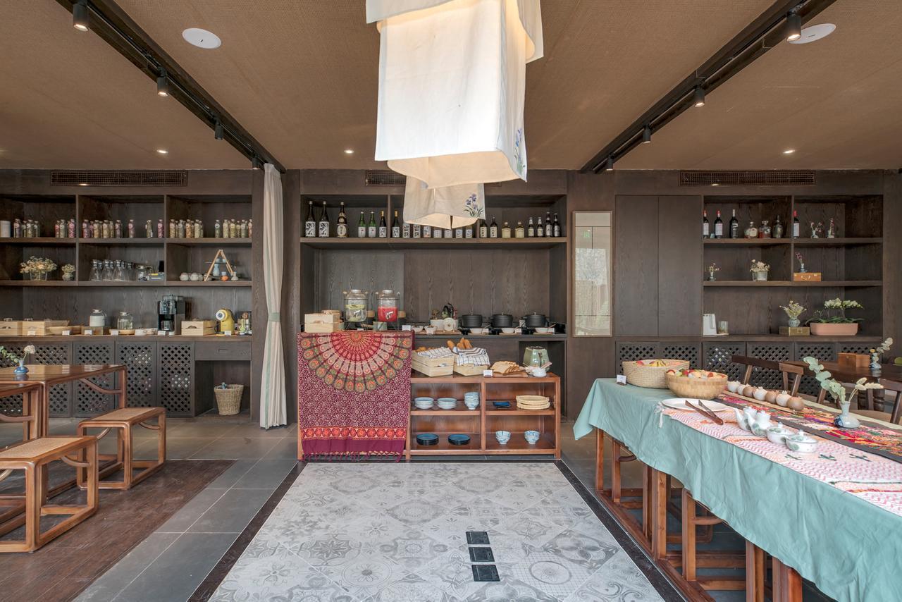 Dasein Youlan Hotel-Near The Forbidden City, Tiananmen Square, Guijie Street, Beihai Park, Jingshan Park, And Yonghe Temple Beijing Bagian luar foto